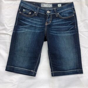 BKE Payton Bermuda shorts size 25